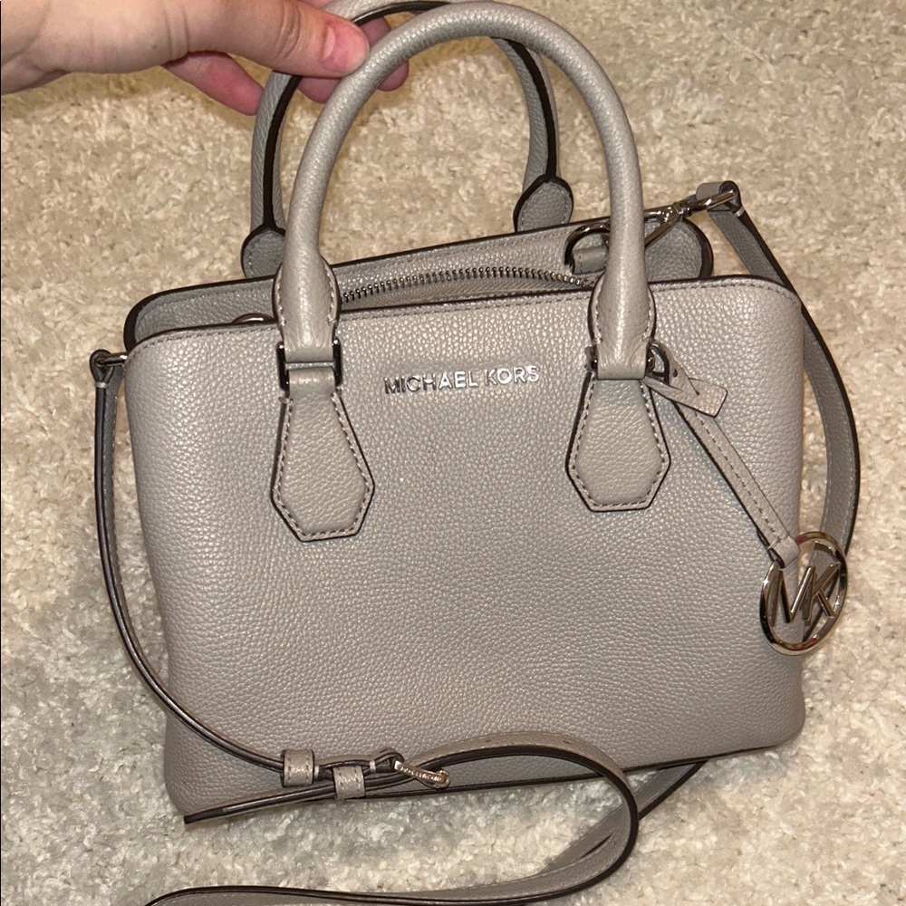Michael kors grey crossbody